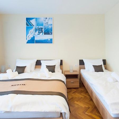 Bier-Lak Apartman House 71 Balatonlelle Bagian luar foto