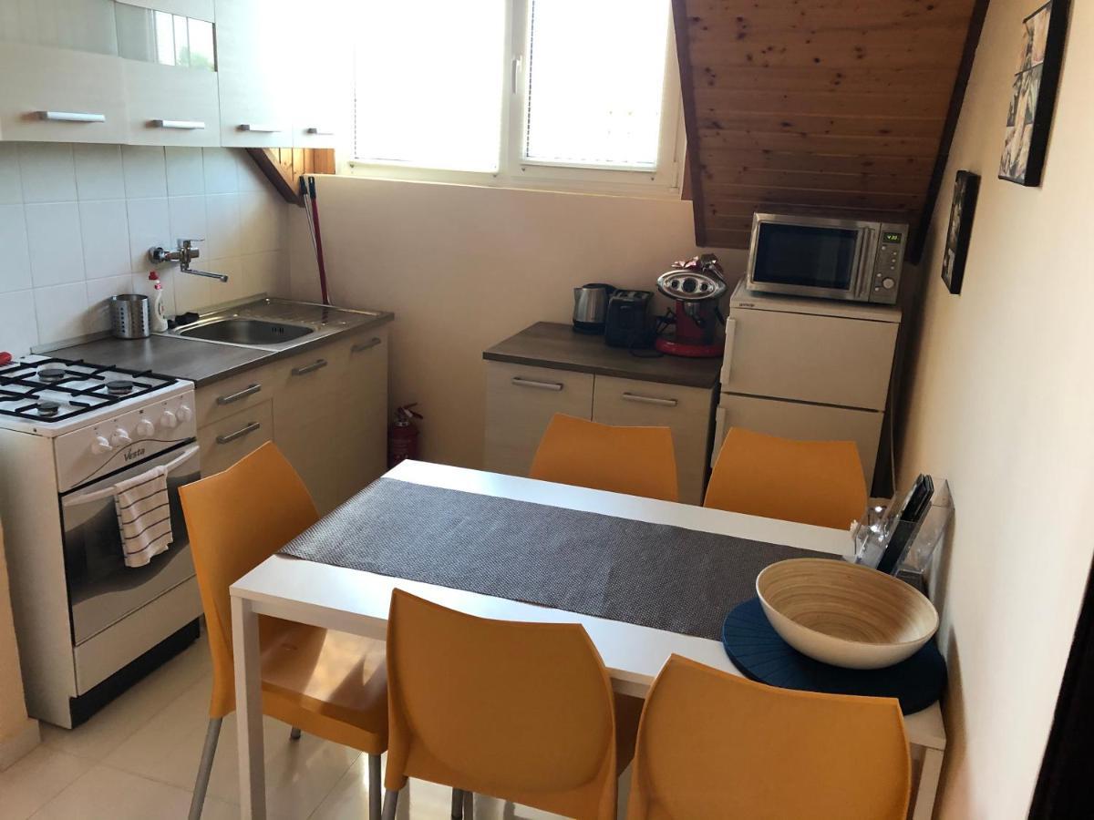 Bier-Lak Apartman House 71 Balatonlelle Bagian luar foto