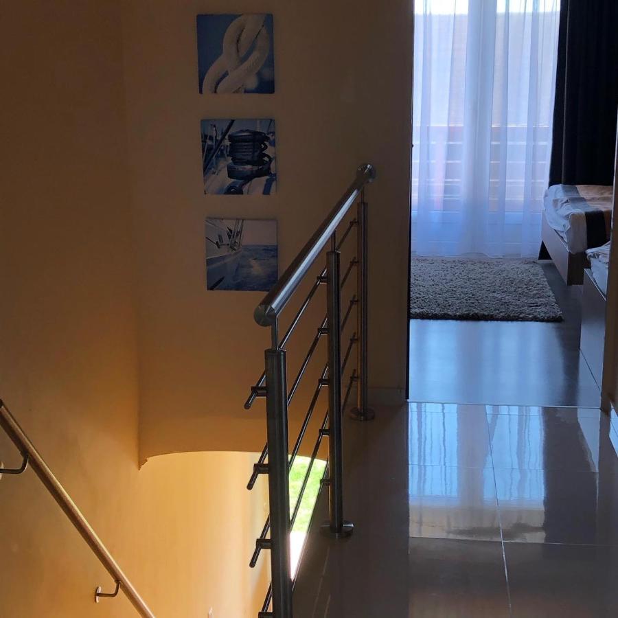 Bier-Lak Apartman House 71 Balatonlelle Bagian luar foto