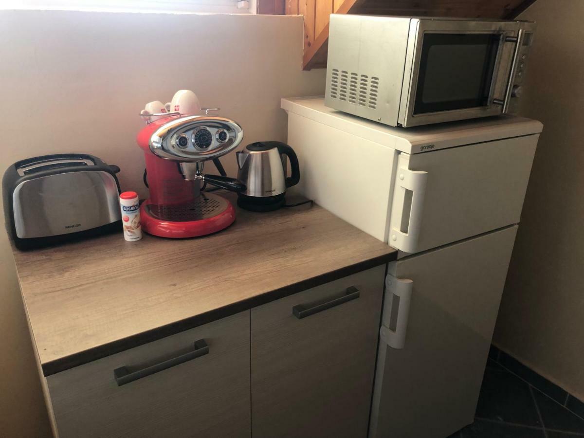 Bier-Lak Apartman House 71 Balatonlelle Bagian luar foto